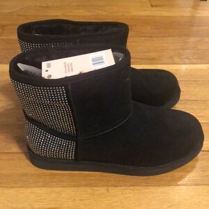 Brand New Juicy cozy bootie